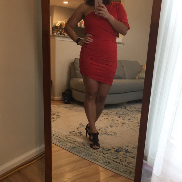 Moda Red One Sleeve Asymmetric Bodycon Dress - Picture 6 of 6